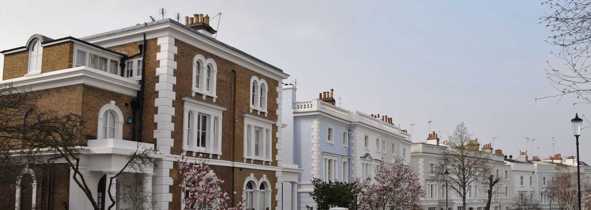 Sash Windows on Outside of Buildings