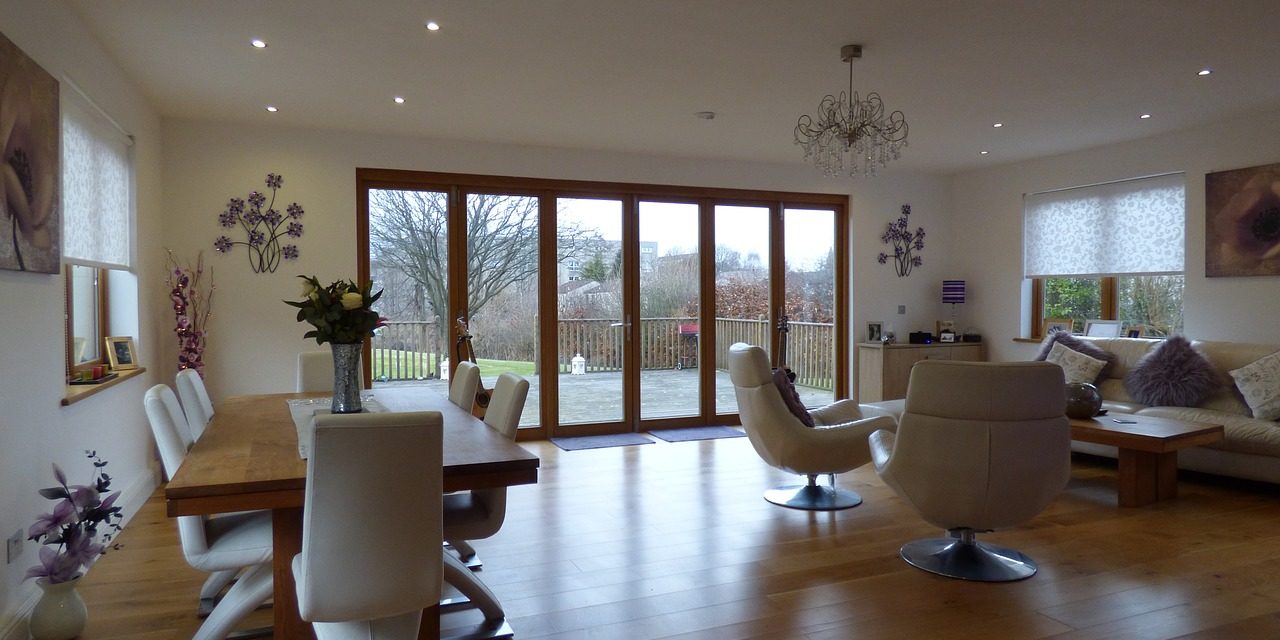 wood-table-1530305_1280 bi-fold doors